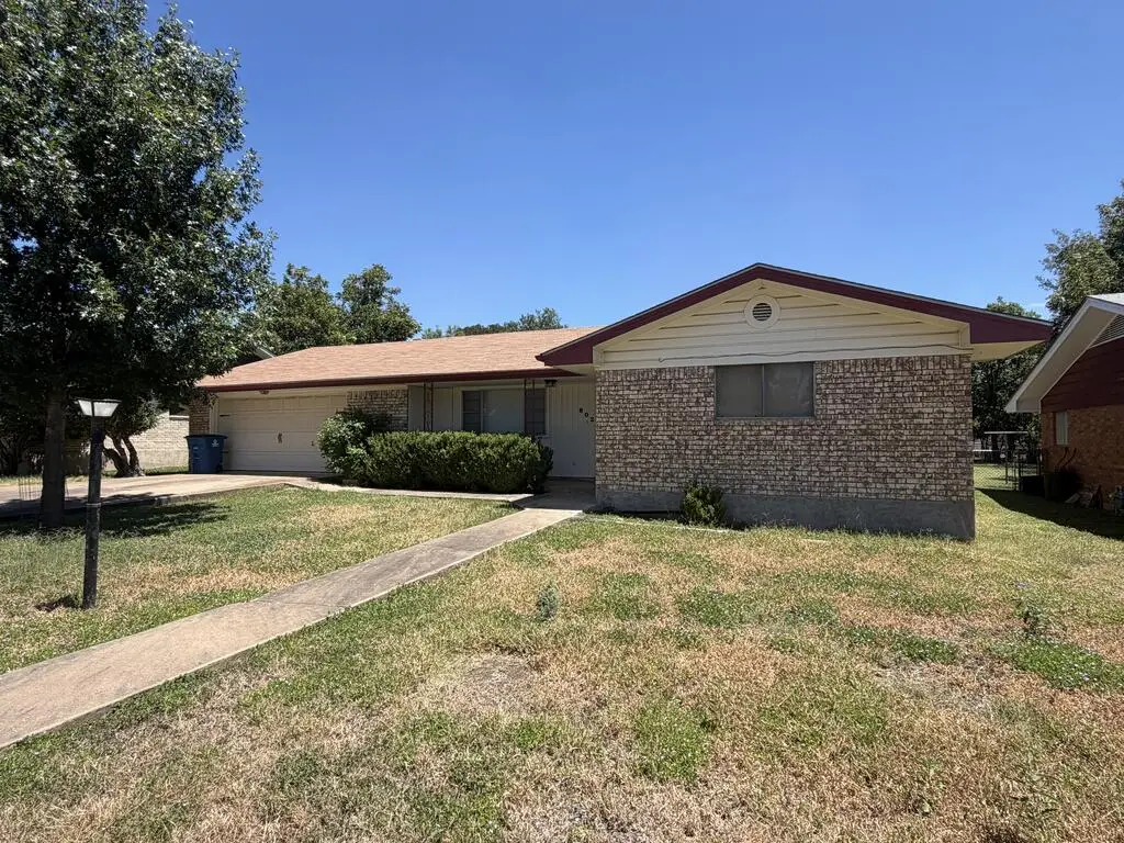 802 Lake Dr, Kerrville, TX 78028 - #1