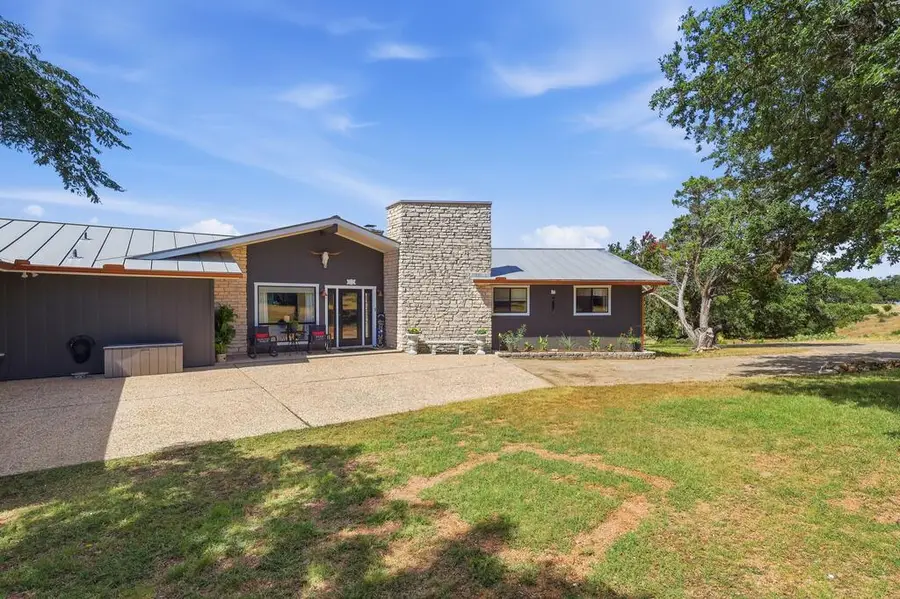 862 N Indian Creek Loop, Kerrville, TX 78028 - #2