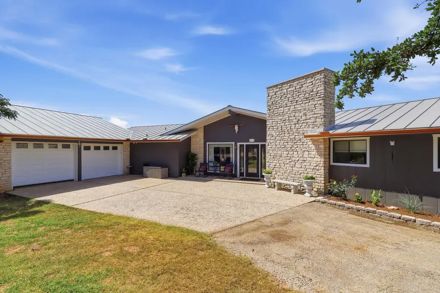 862 N Indian Creek Loop, Kerrville, TX 78028 - #3