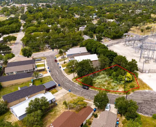 1608/10 Woodside, Kerrville, TX 78028