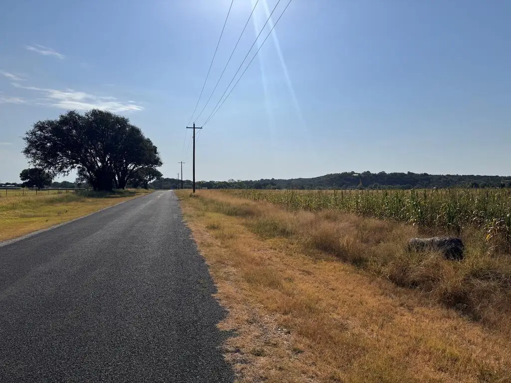 113 Verde Creek, Center Point, TX 78010 - #1
