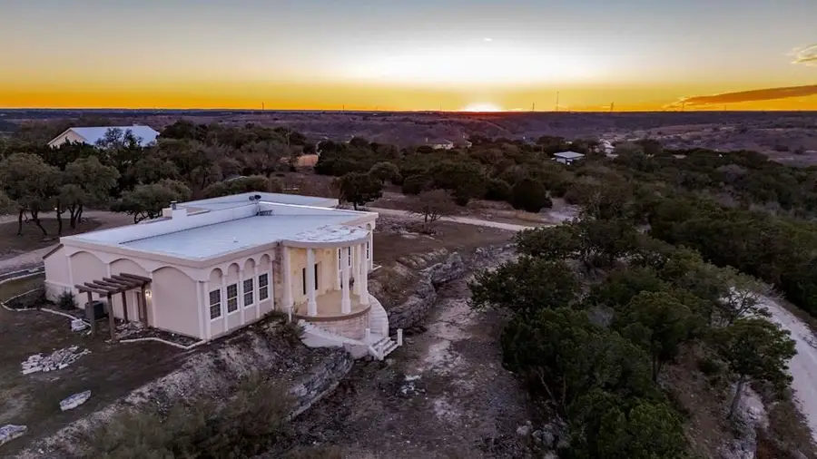 157 Mccullough Ranch Rd, Kerrville, TX 78028 - #2