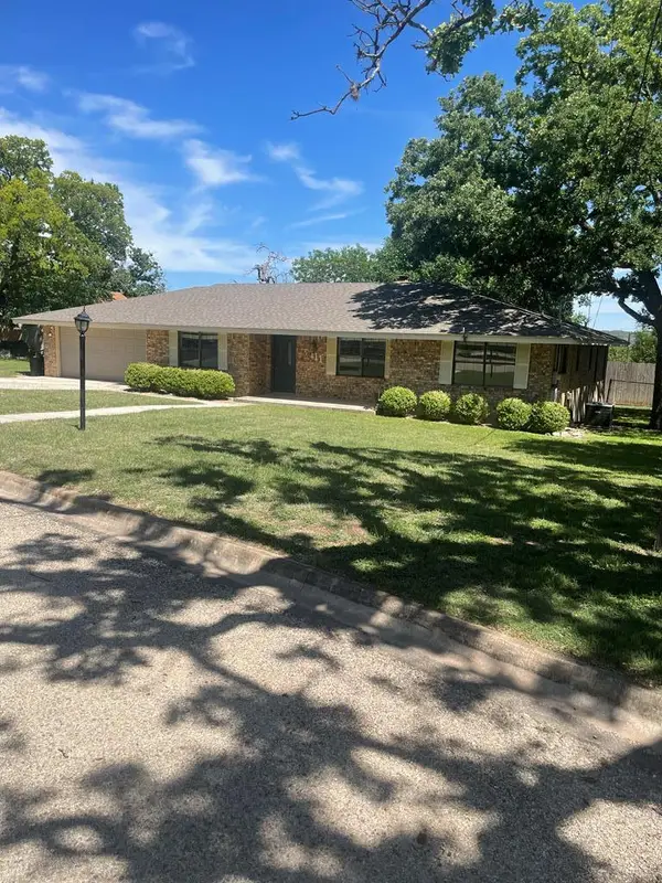 111 Wild Timber Dr, Ingram, TX 78025