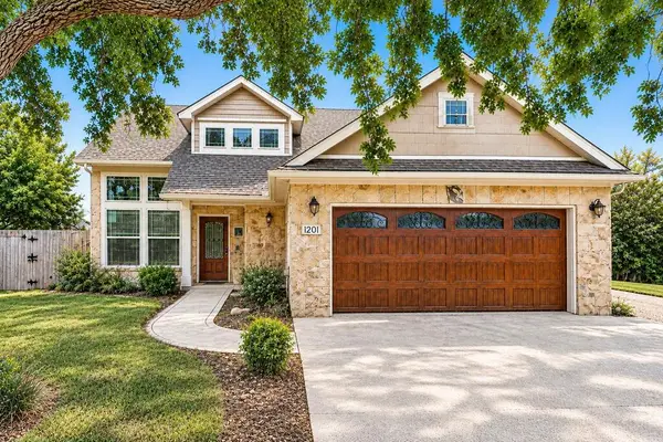 1201 Doe Run Hollow, Fredericksburg, TX 78624