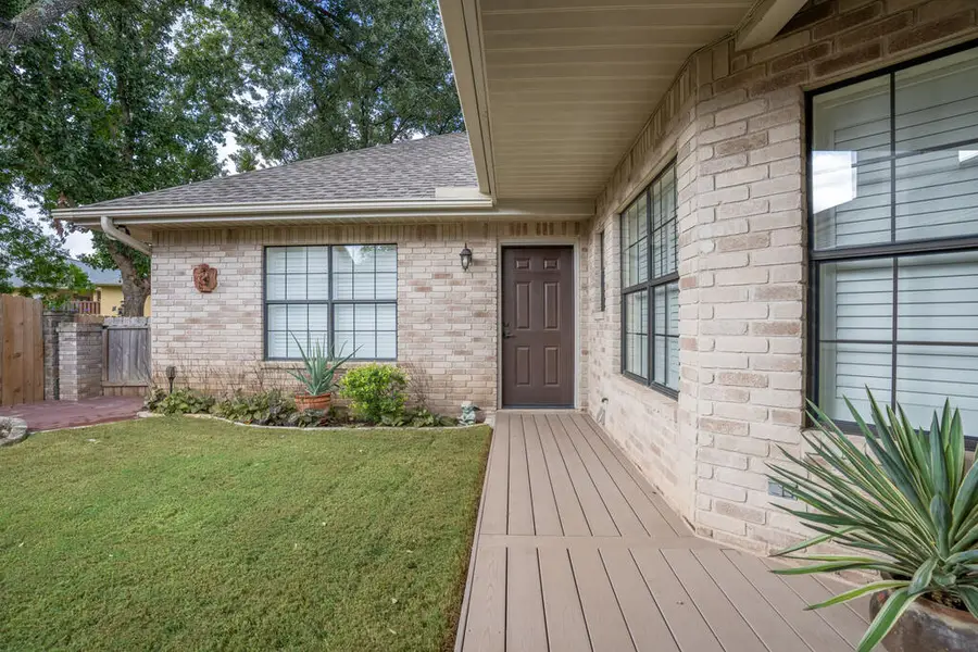 2437 Rock Creek Dr, Kerrville, TX 78028 - #3