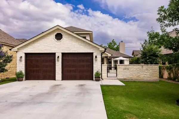 2876 Rock Barn Dr, Kerrville, TX 78028