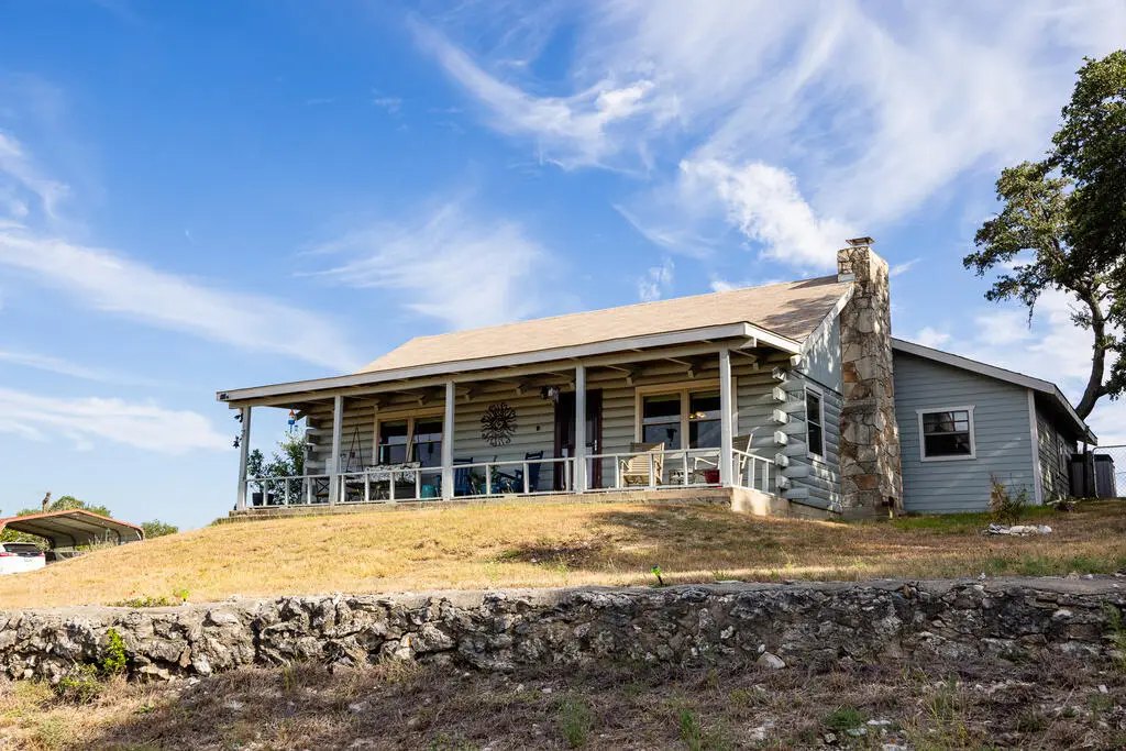 175 Prine St, Kerrville, TX 78028 - #1