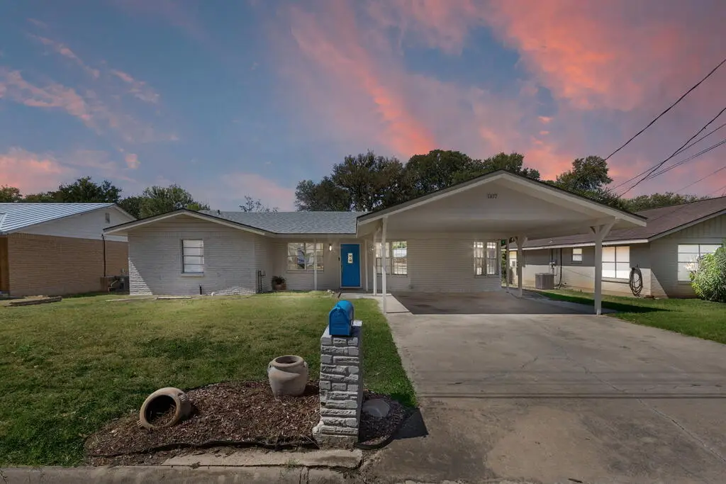 1107 Donna Kay Dr, Kerrville, TX 78028 - #1