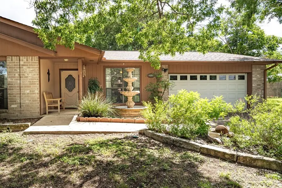 205 Oakview Dr, Kerrville, TX 78028 - #3