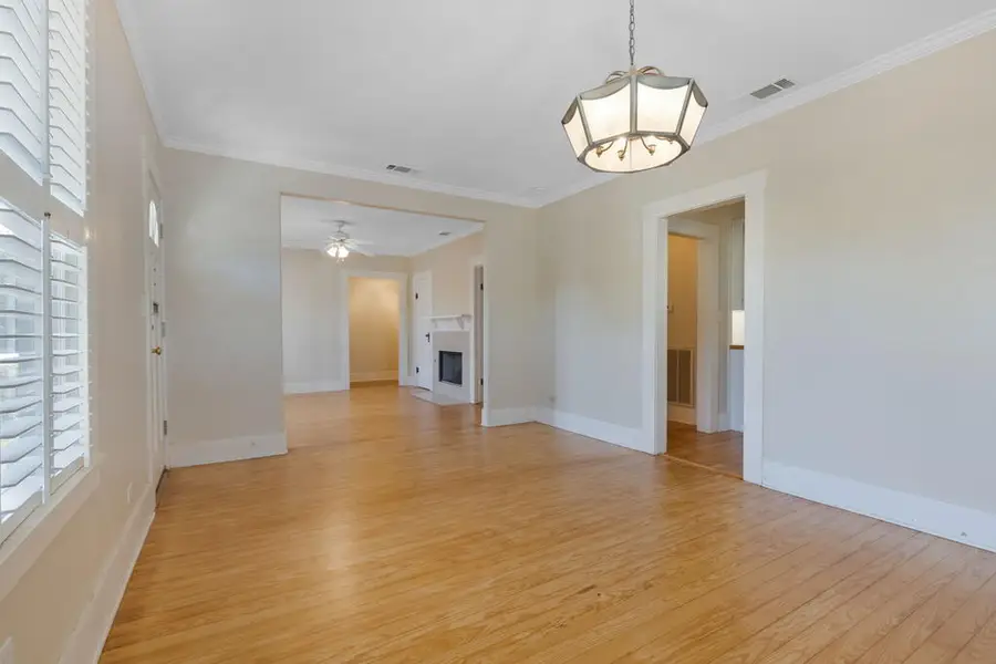 217 W Morse, Fredericksburg, TX 78624 - #3