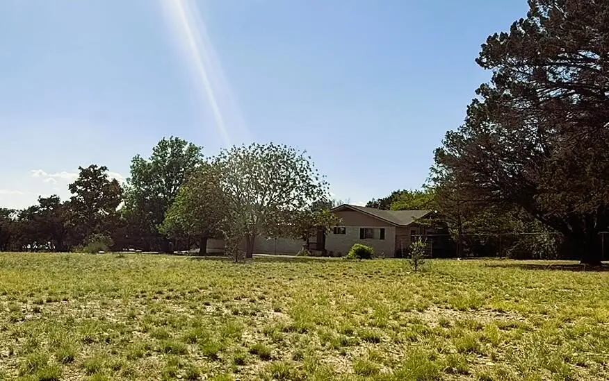 176 Doris Dr, Kerrville, TX 78028 - #1