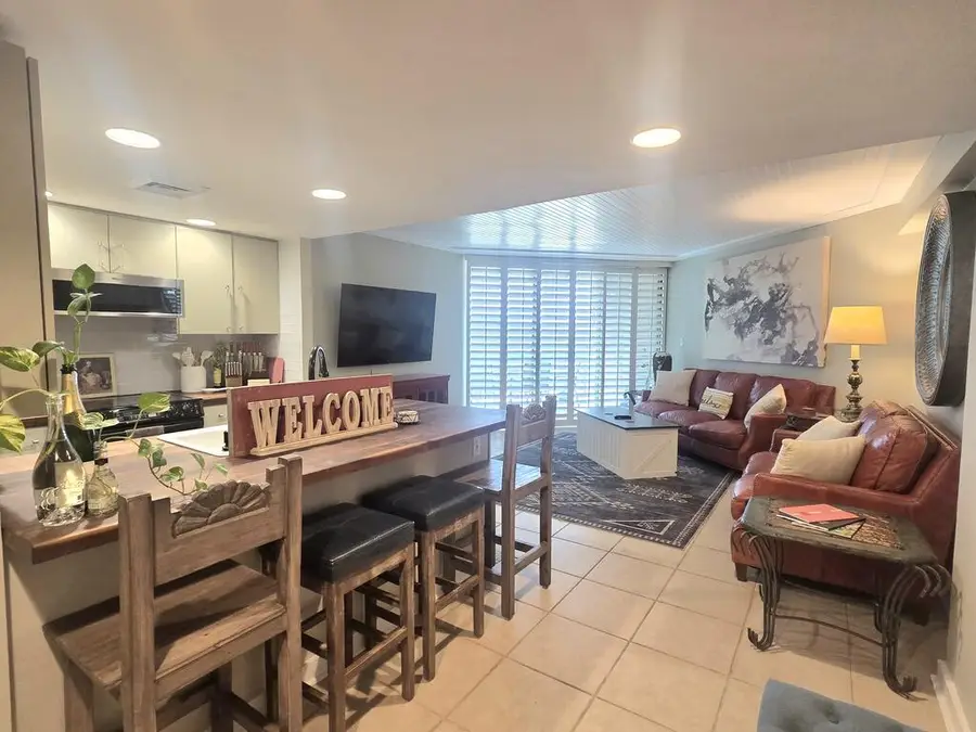 1000 Guadalupe St, Kerrville, TX 78028 - #2