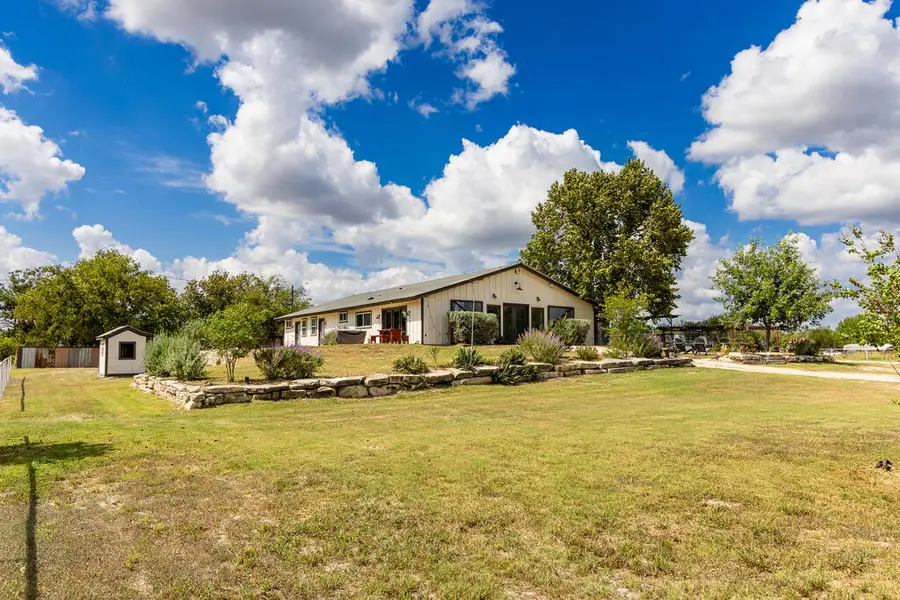 121 Simpson Rd, Comfort, TX 78013 - #2
