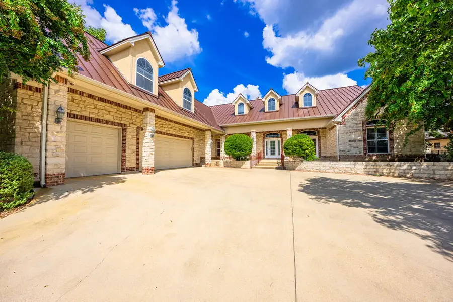 241 Highridge Dr, Kerrville, TX 78028 - #3