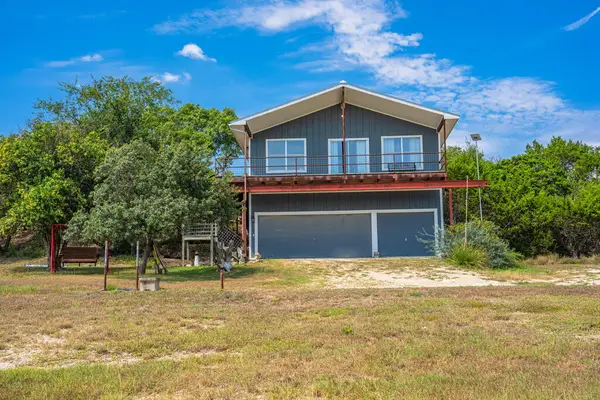 151 Hoof Beat Trail, Kerrville, TX 78028