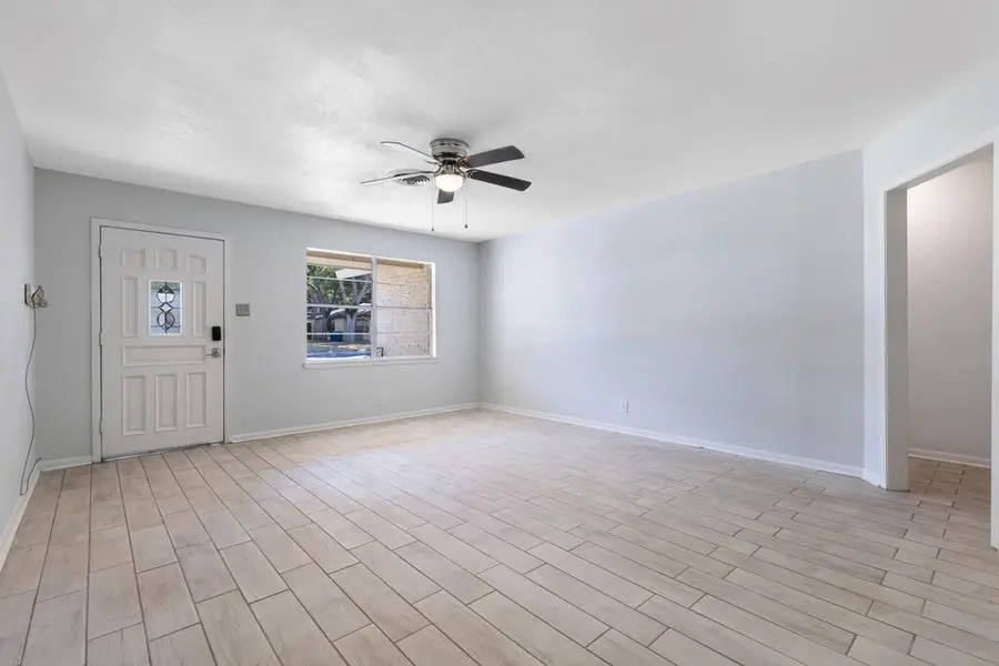 1107 Donna Kay Dr, Kerrville, TX 78028 - #3