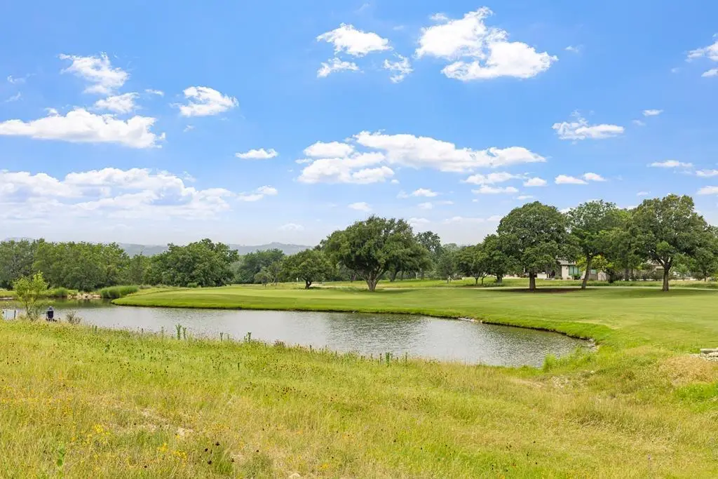 4364 Comanche Trace Dr, Kerrville, TX 78028 - #1