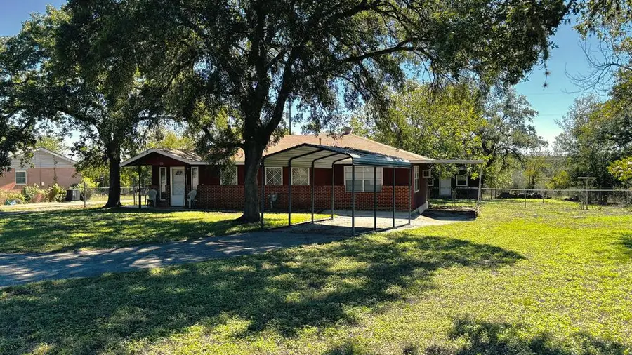 132 E Oak Way, Kerrville, TX 78028 - #2