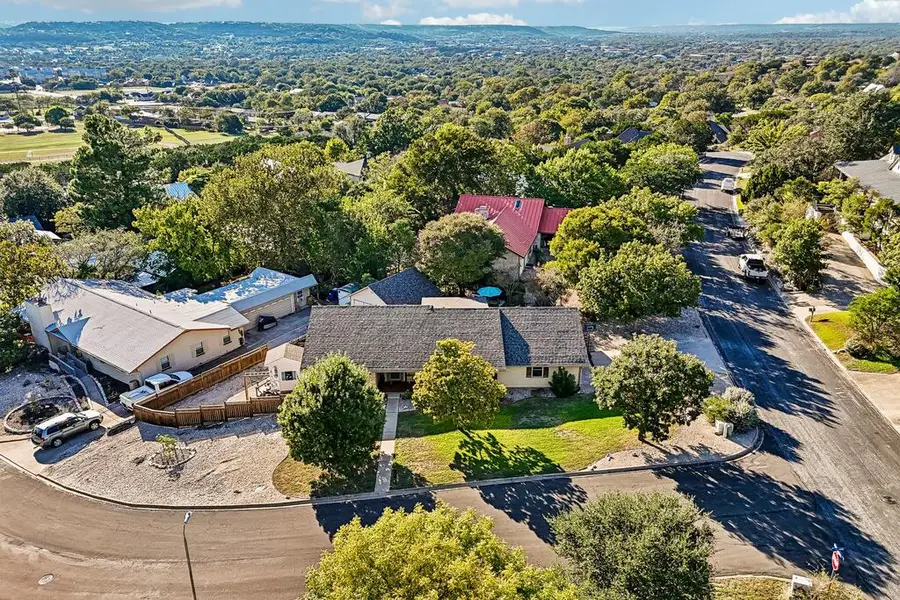 806 Alamo Dr, Kerrville, TX 78028 - #2