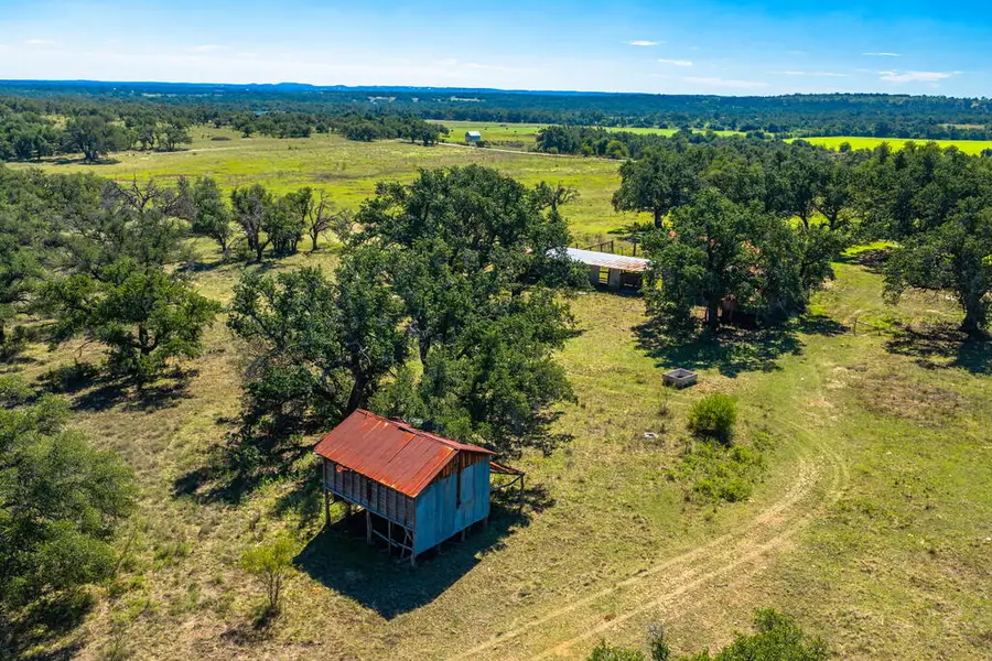 803 Gold-schaefer Rd, Fredericksburg, TX 78624 - #2