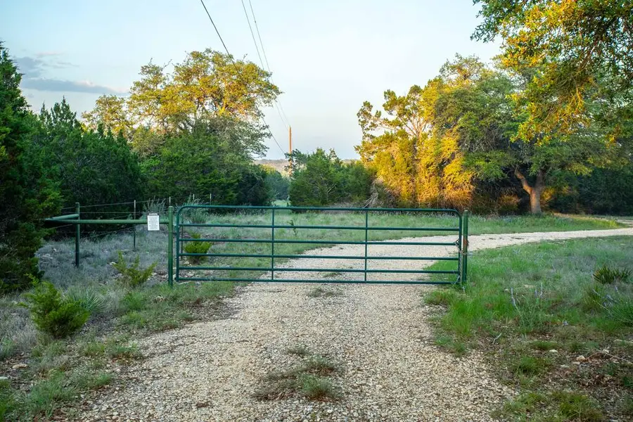 225 Lost Man Rd, Mountain Home, TX 78058 - #3