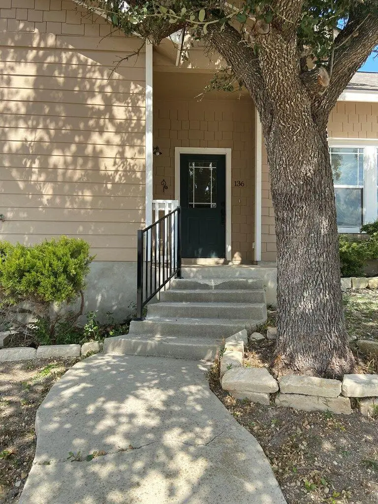 136 Jasper Ln, Kerrville, TX 78028 - #2