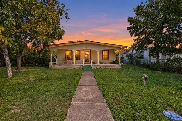 526 Guadalupe St, Kerrville, TX 78028