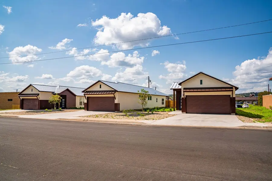 1103-15 Lois St, Kerrville, TX 78028 - #3