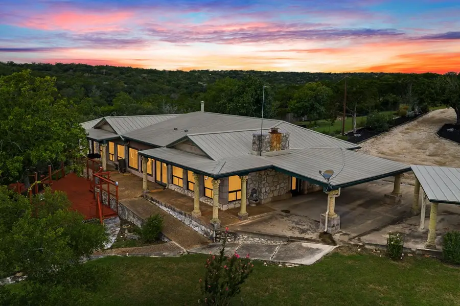 2000 Calcote Rd, Kerrville, TX 78028 - #2