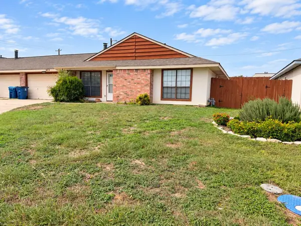 801-B Laura Belle, Kerrville, TX 78028