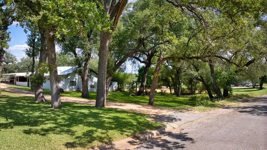 816 Wren St, Mason, TX 76856 - #2