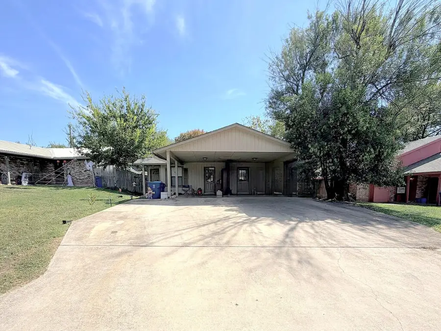521 N Tomahawk Trail, Kerrville, TX 78028 - #2