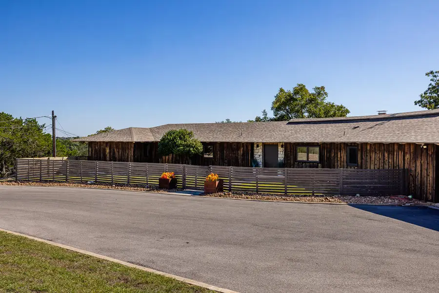300 Doris Dr, Kerrville, TX 78028 - #3
