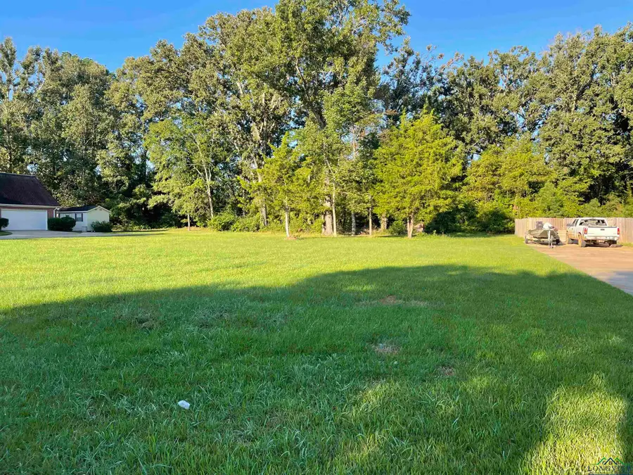 905 University, Carthage, TX 75633 - Image #3