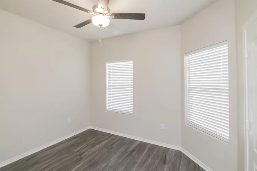 1427 Monterey Dr, Longview, TX 75601 - #2