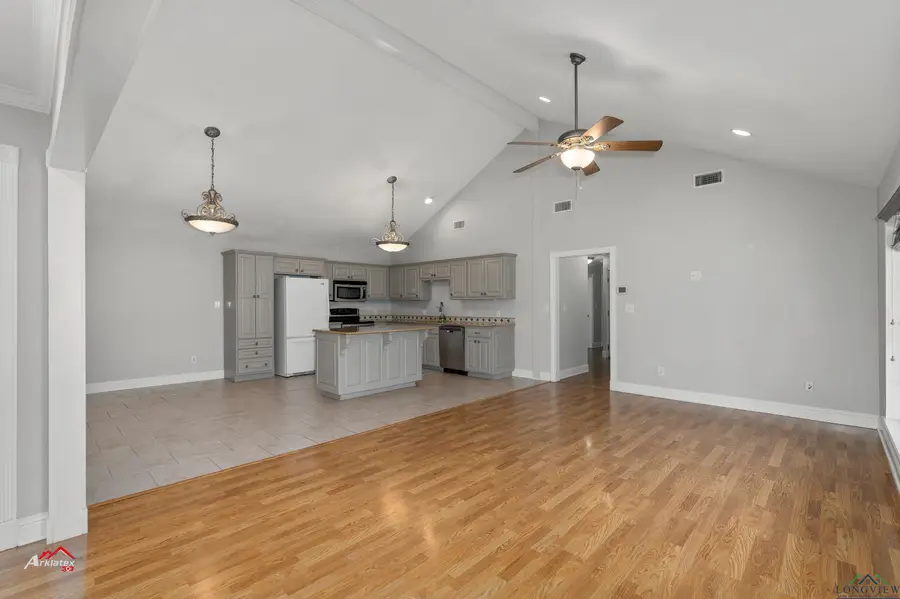 532 Park Place, Carthage, TX 75633 - Image #3