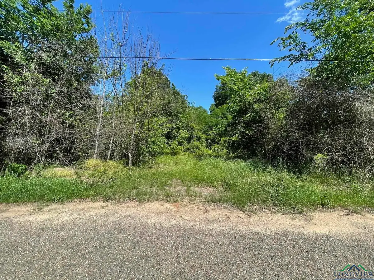 416 Crawford Street, Gilmer, TX 75644 - Image #1