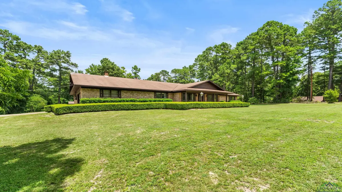 2115 E Pinecrest, Atlanta, TX 75551 - Image #1