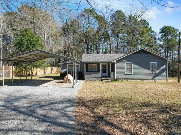 7948 Thompson, Ore City, TX 75683