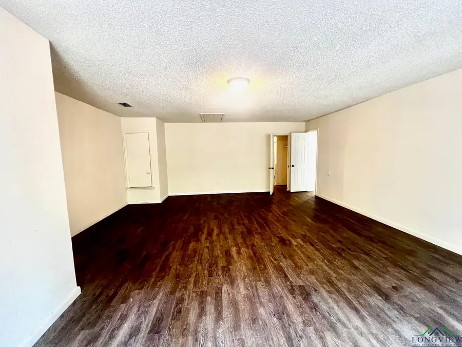 204 Cedarcrest Dr., Marshall, TX 75672 - Image #3