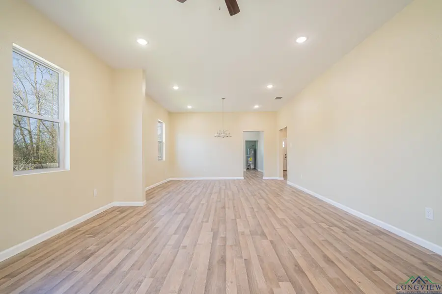 1104 N BOLIVAR, Marshall, TX 75670 - Image #2