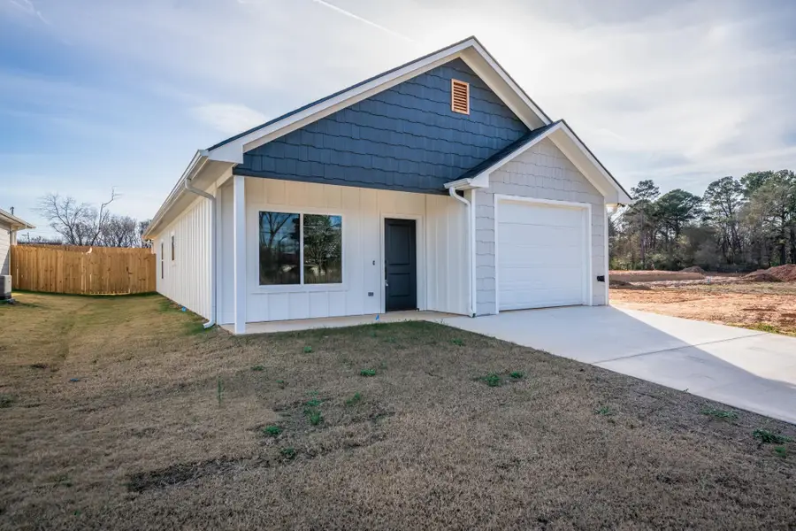 392 Alexander Street, Kilgore, TX 75662 - Image #2