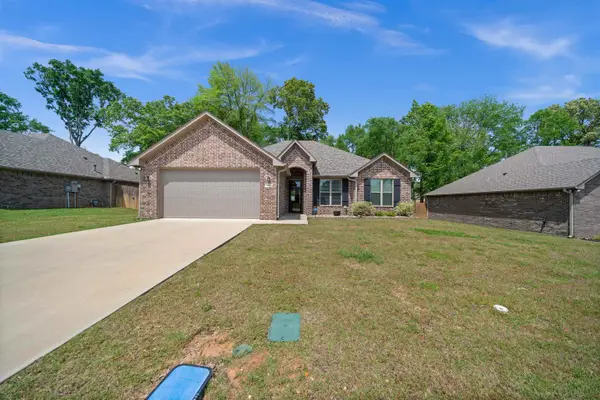 107 Rose Row, Winona, TX 75792