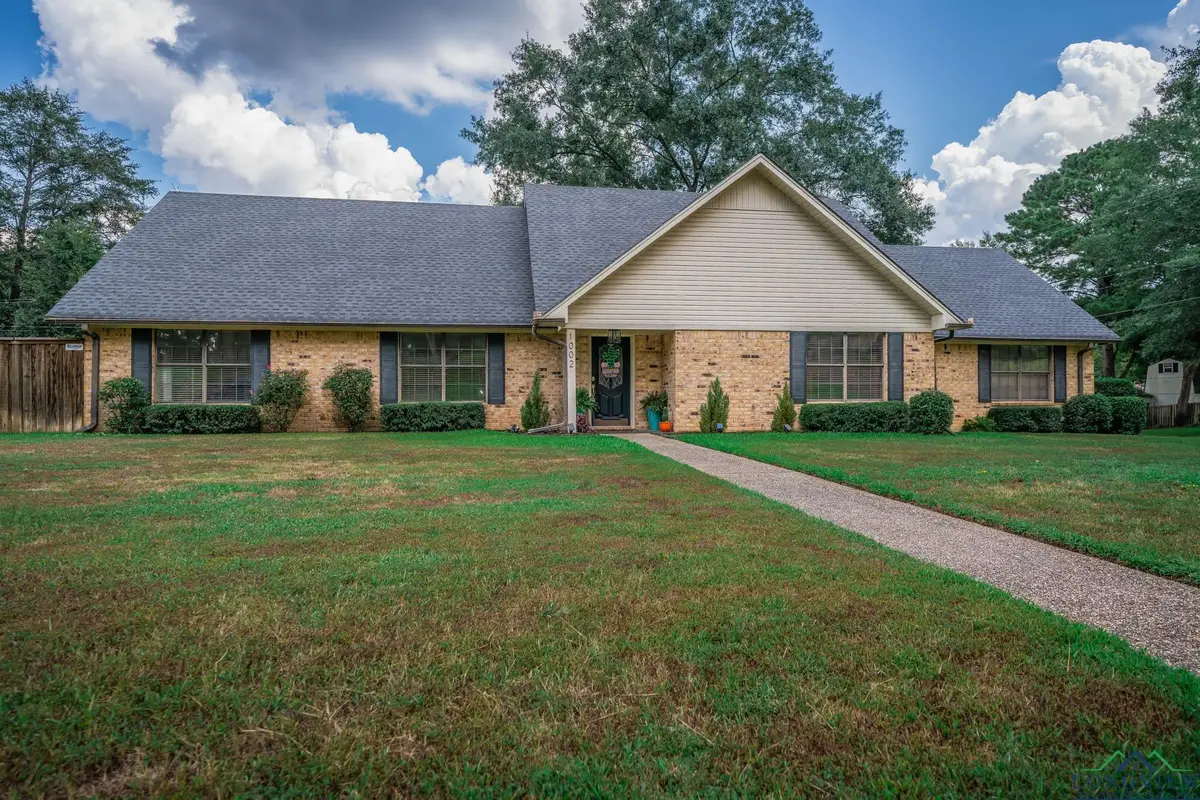 1002 Ruby St, Gilmer, TX 75644 - Image #1