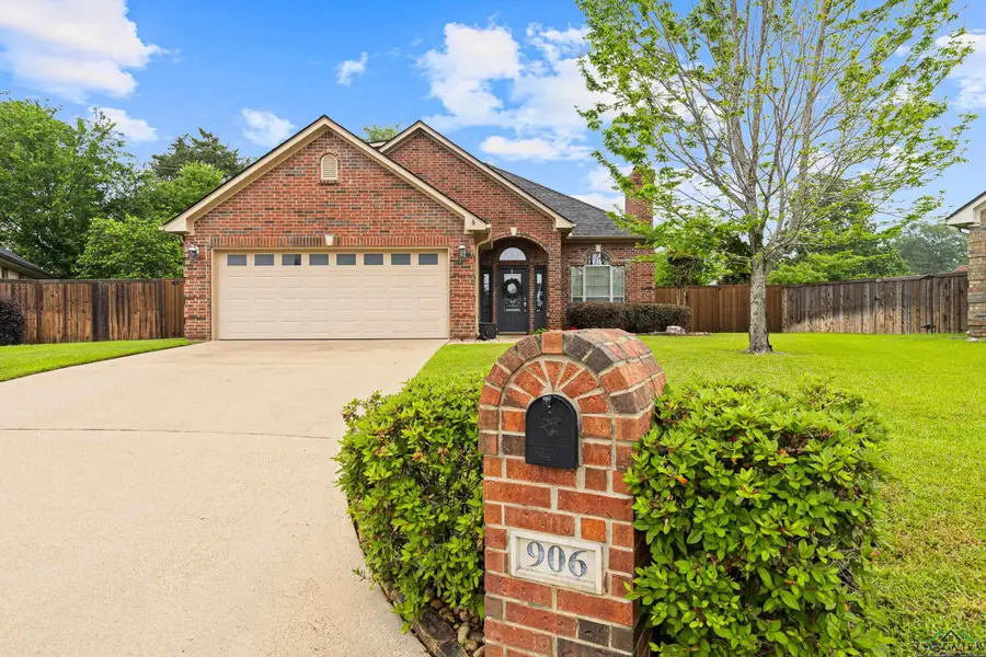 906 Windemere Cir, Longview, TX 75601 - Image #2