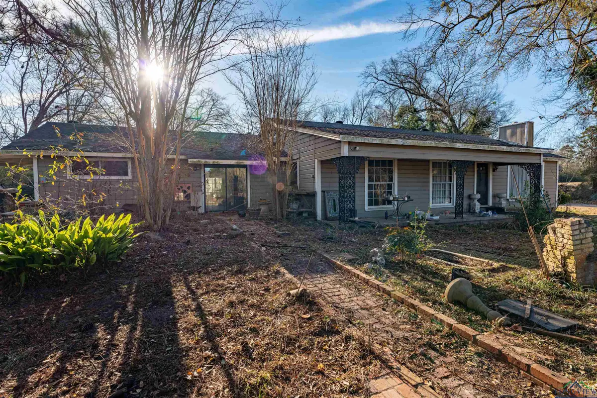 745 W Johnson Street, Tatum, TX 75691 - Image #1