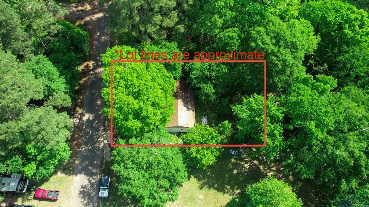 747 WHIPPOORWILL DR., Jefferson, TX 75657 - Image #1