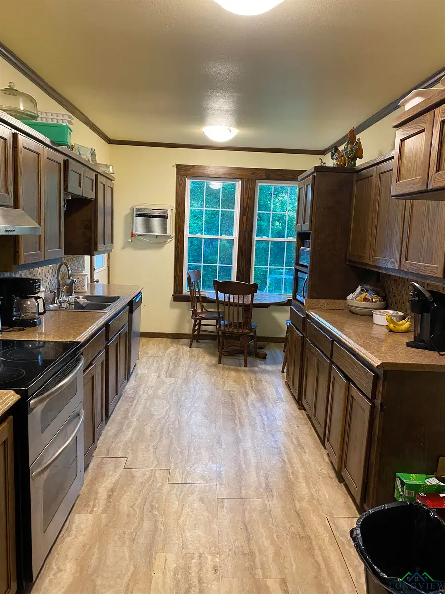 1107 E North St, Kilgore, TX 75662 - Image #3