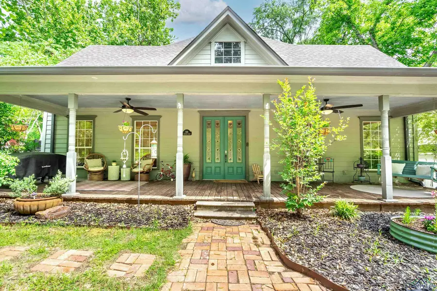 305 Jefferson St, Daingerfield, TX 75638 - Image #2