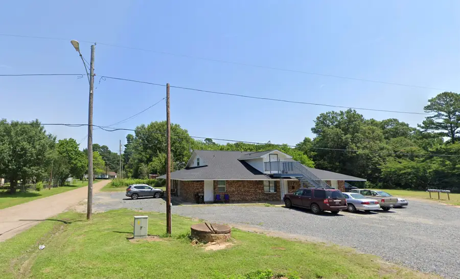 2001 E 20th, Hooks, TX 75561 - #2